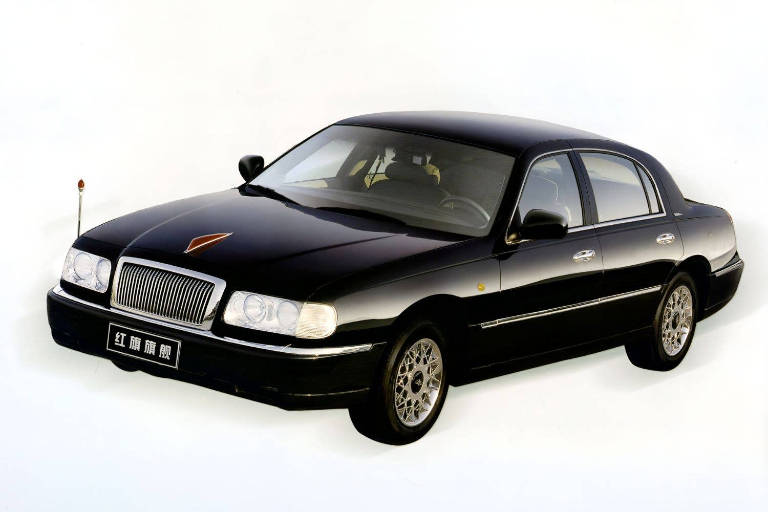 Hongqi CA7460 (Based on Lincoln Town Car)