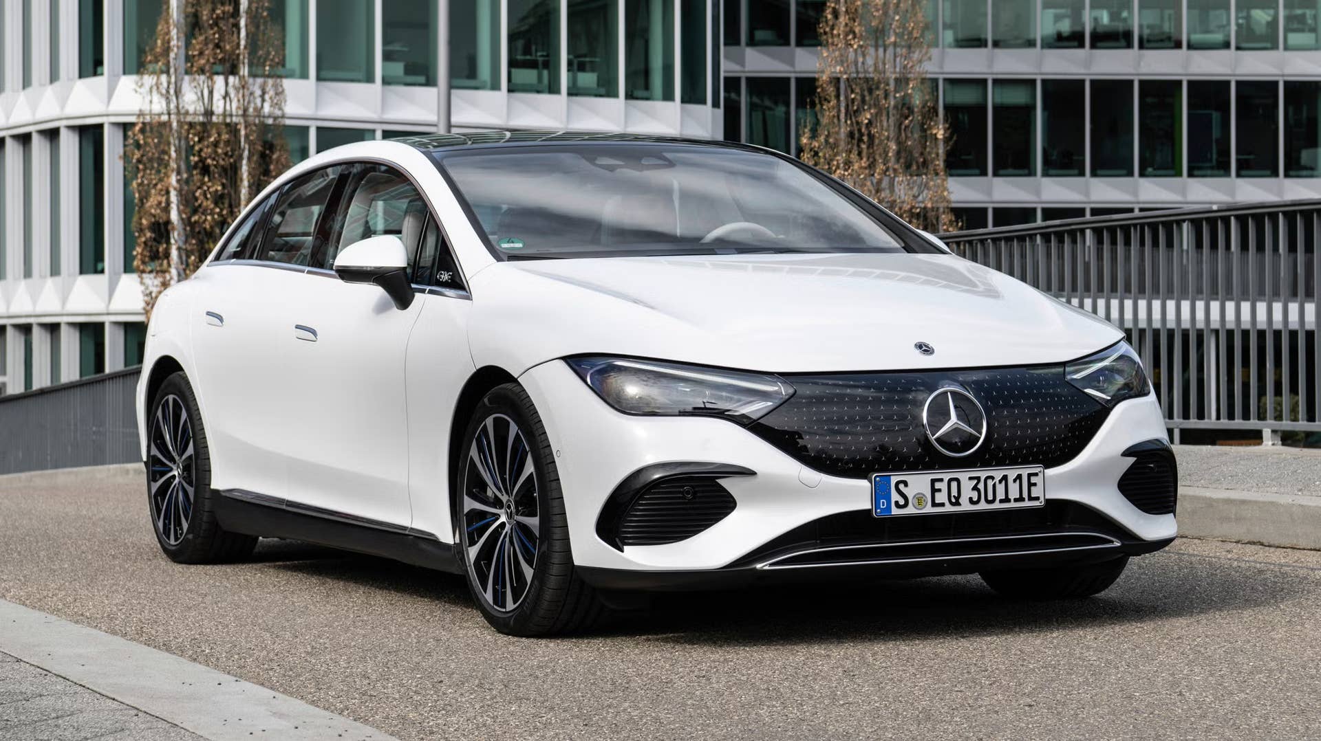 2026 Mercedes Benz EQE Sedan Review Specs Pricing And Warranty 2026-mercedes-benz-eqe-sedan-review-specs-pricing-and-warranty