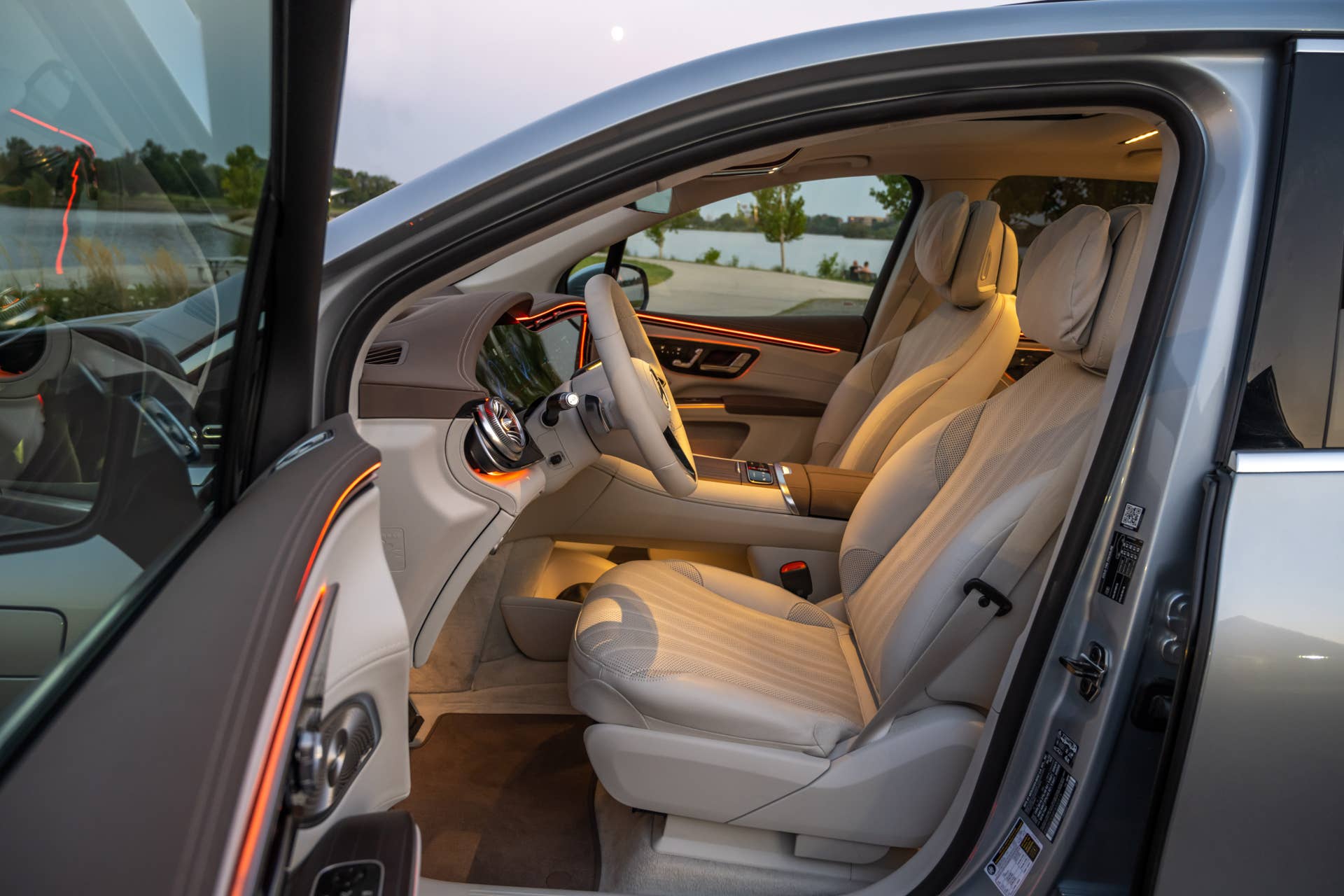 2025-2026 Mercedes-Benz EQS SUV