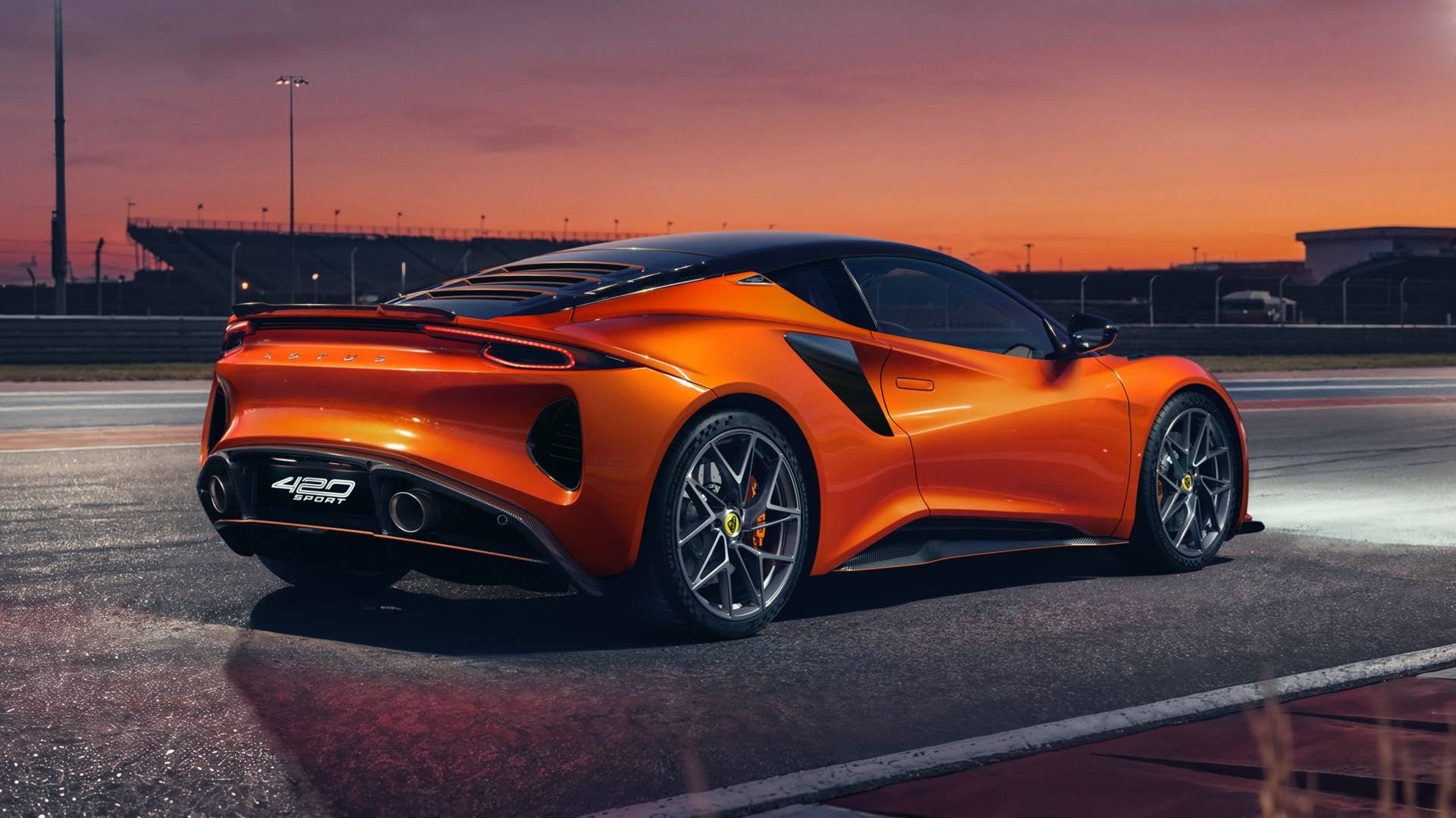 Hethel’s Purist Pulse: The 2026 Lotus Emira 420 Sport — image 2