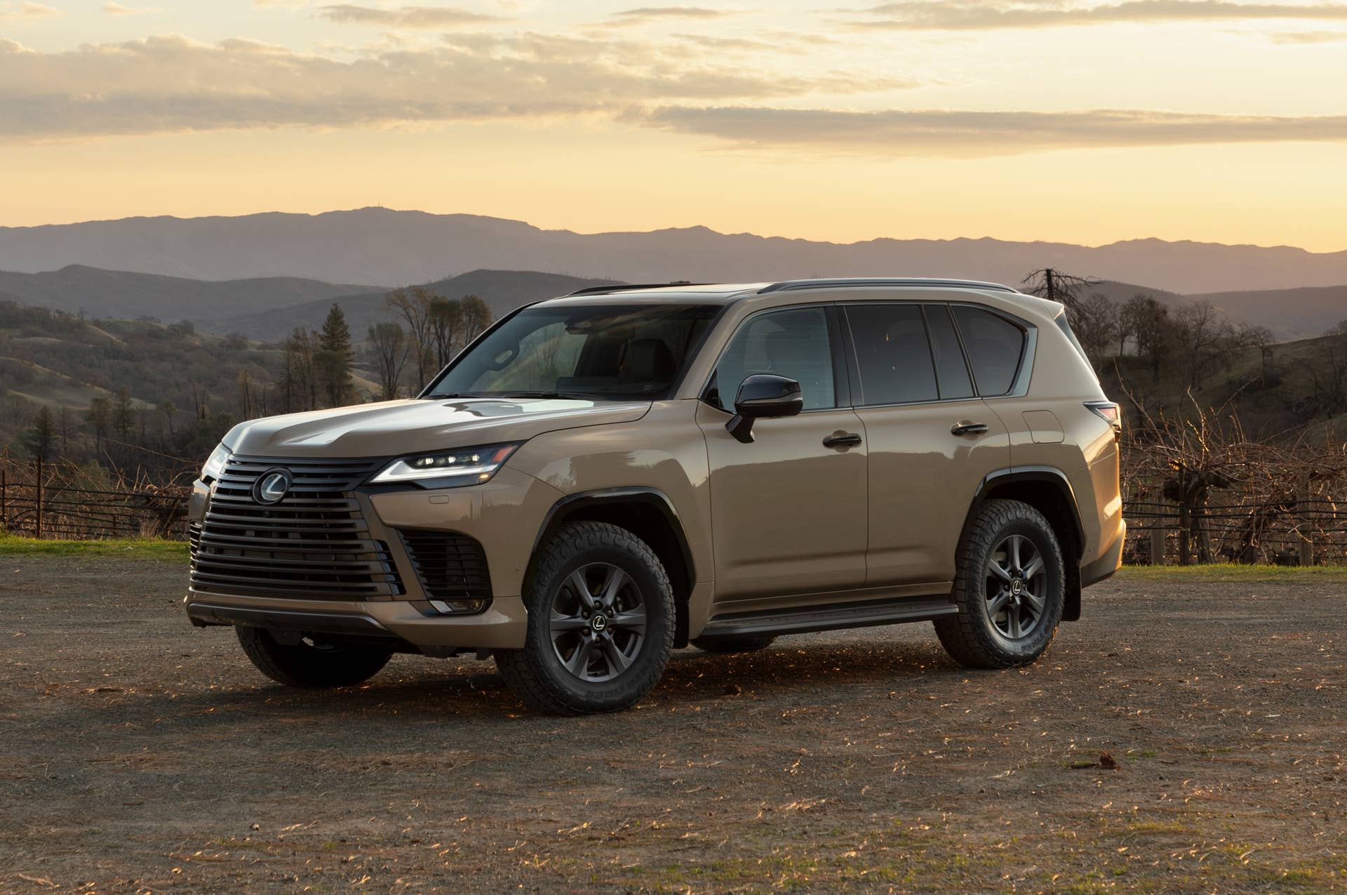 2026 Lexus LX Review, Specs, Pricing, and Warranty - Autoblog