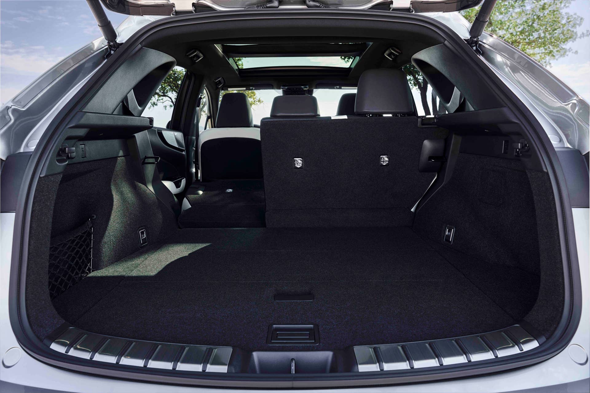 2026 Lexus NX 350h trunk