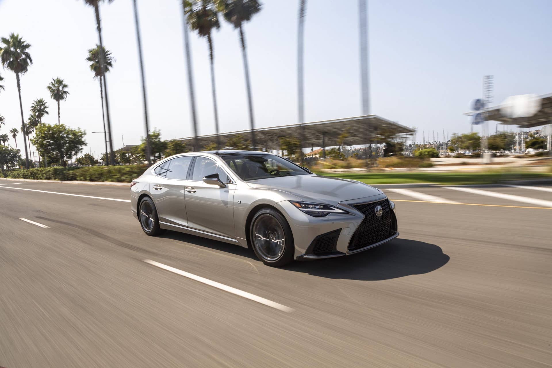 2025-2026 Lexus LS