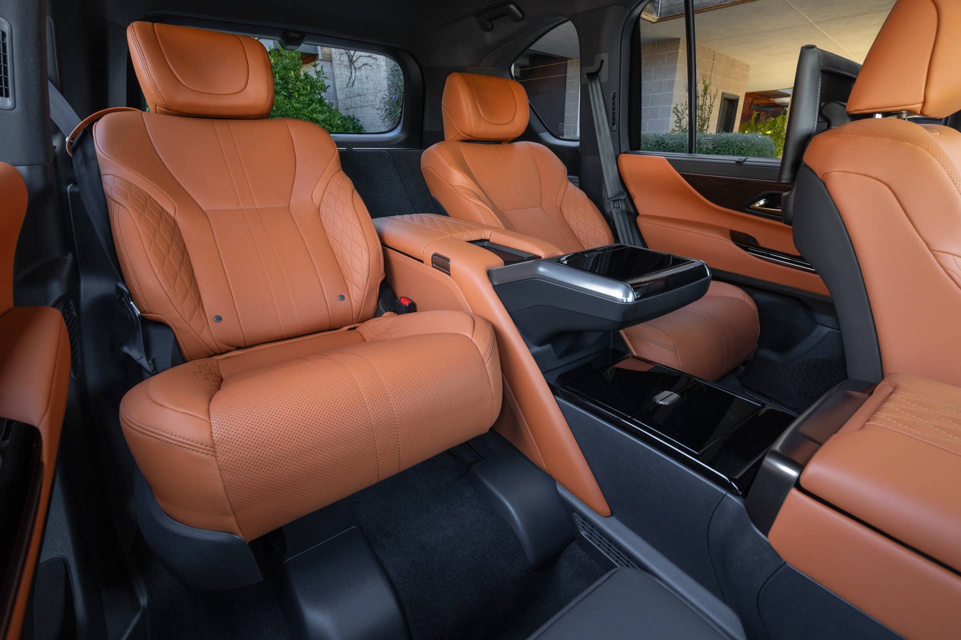 2025-2026 Lexus LX 700h Ultra Luxury with Sunflare interior 2nd row
