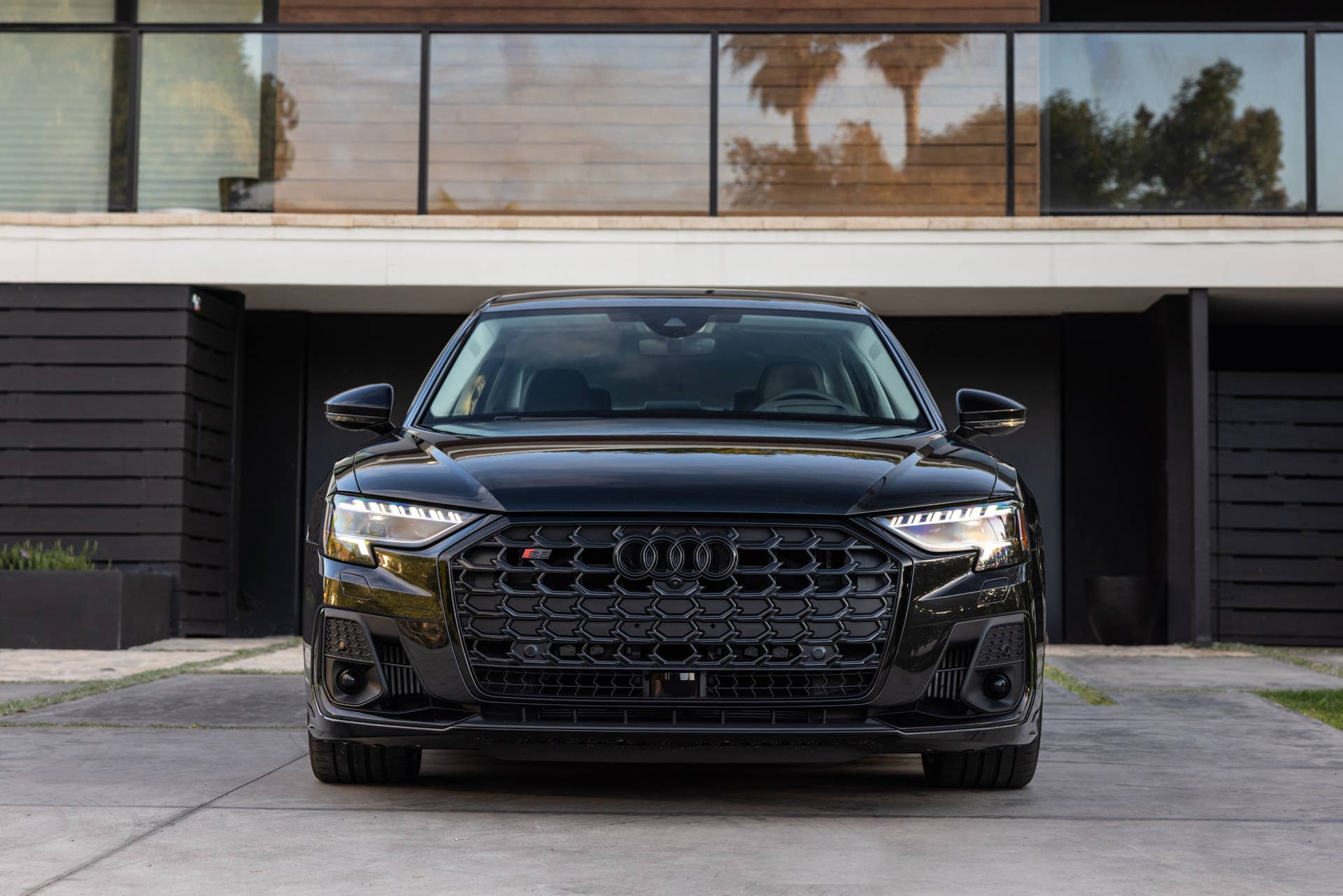 2025-2026 Audi S8 black front view