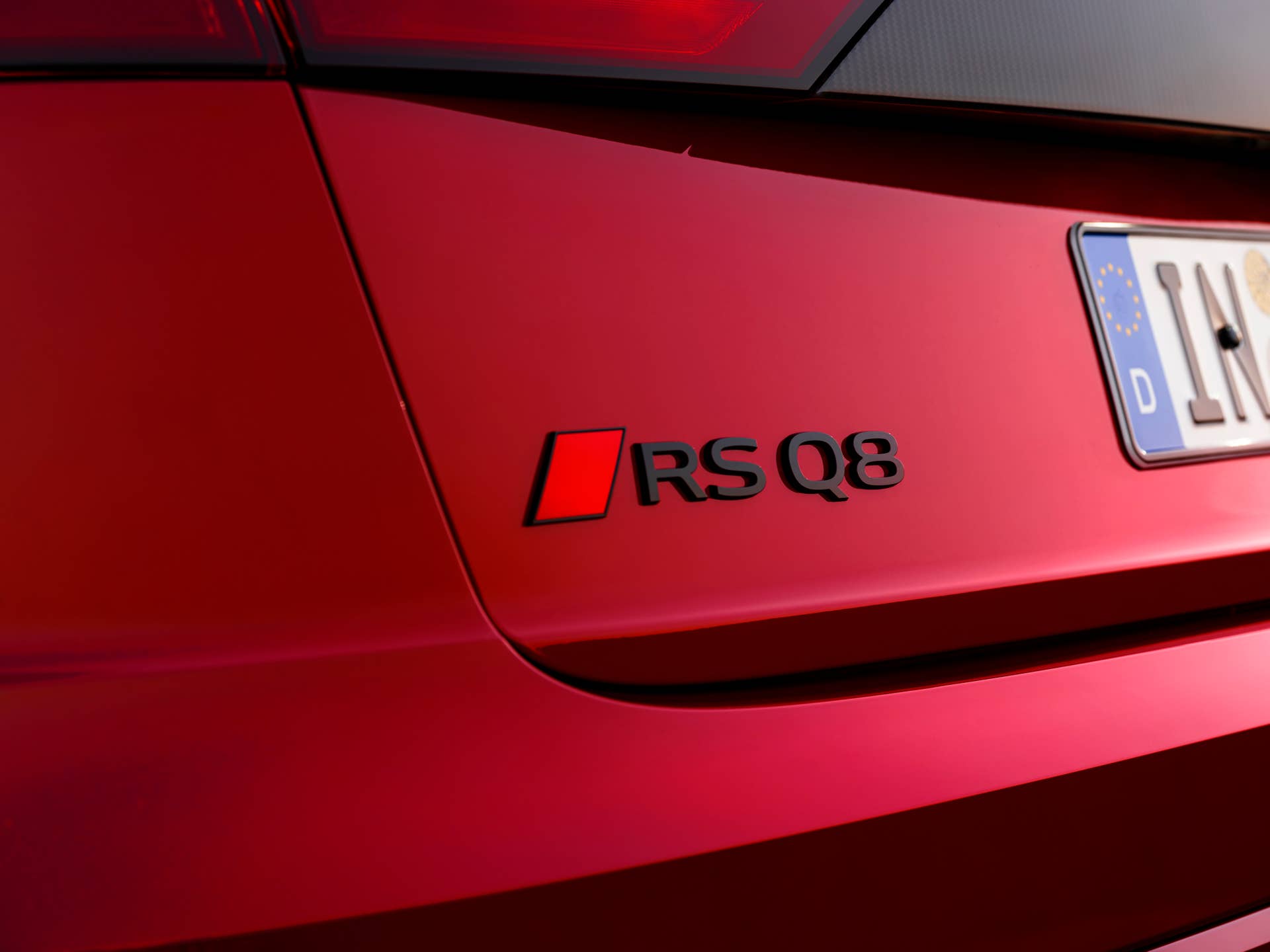 2025-2026 Audi RS Q8 Performance Chilli Red Metallic rear model script