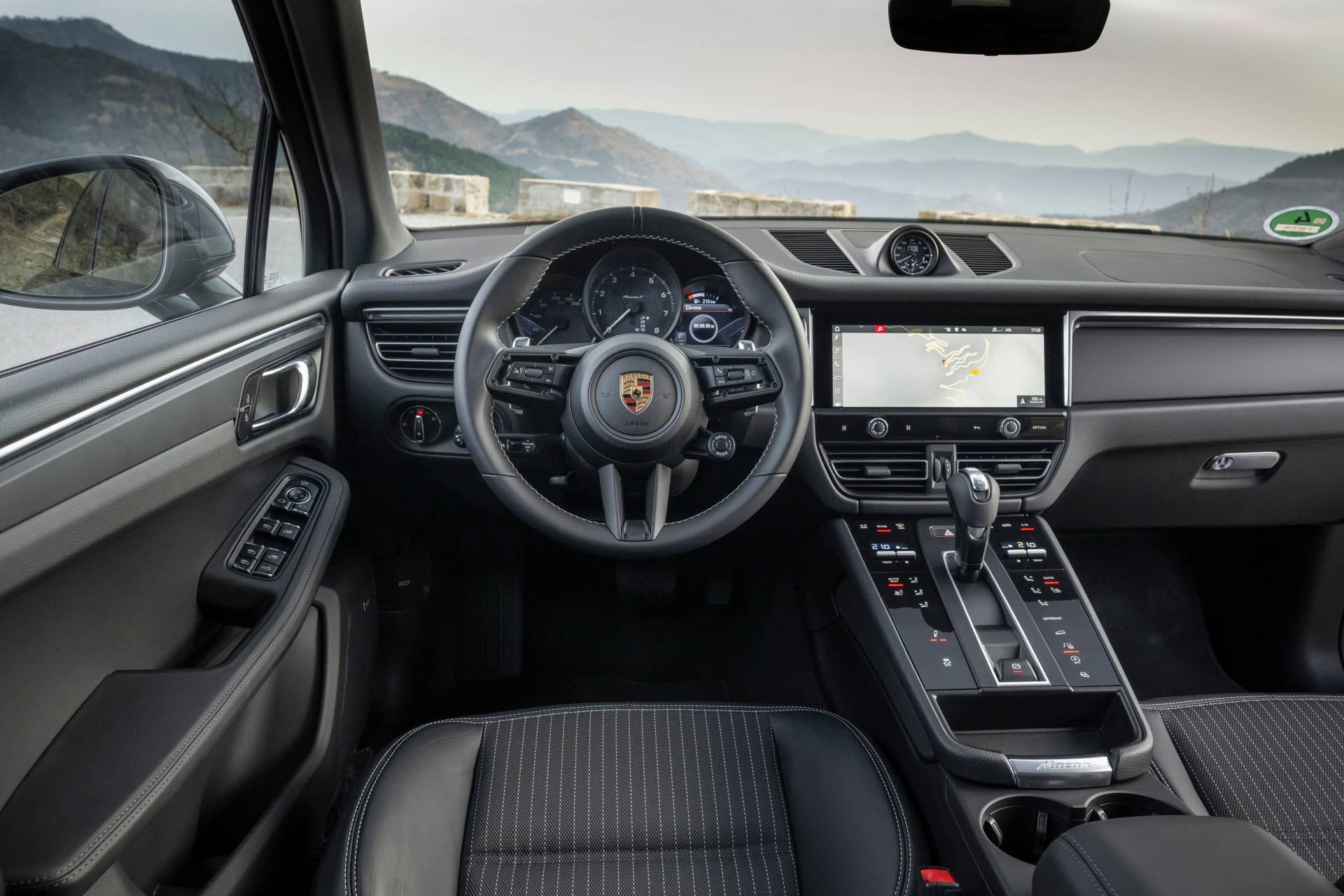 2025-2026 Porsche Macan
