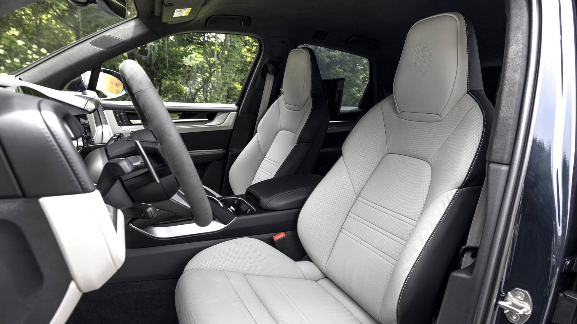 2025-2026 Porsche Cayenne