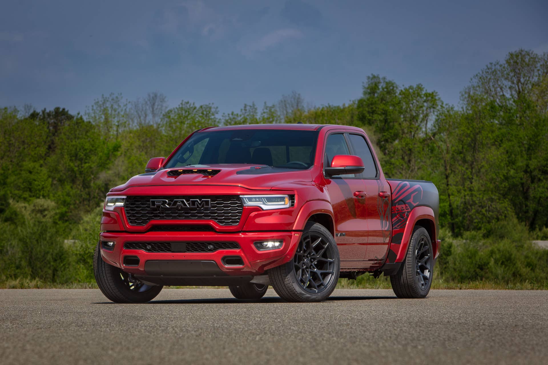 2027 Ram 1500 Rumble Bee 392 red front angled view