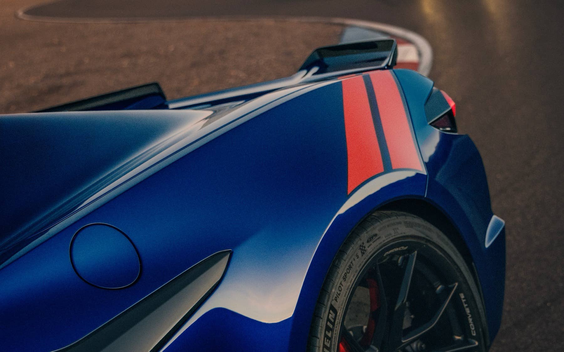 2027-Chevrolet-Corvette-Grand-Sport-Coupe-Press-Photos-Admiral-Blue-Metallic-Exterior-002-Red-Hash-Marks