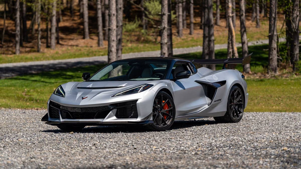 chevrolet-corvette-zr1x-quail-silver-limited-edition-front-34.jpg?profile=rss