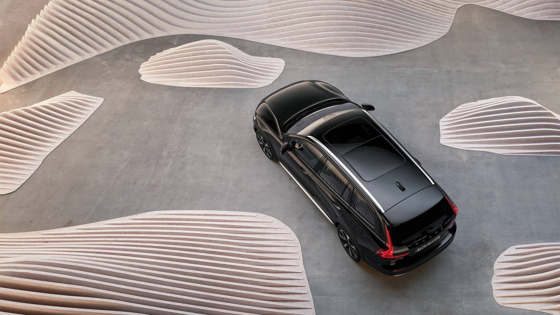 2025-2026 Volvo V60 Cross Country
