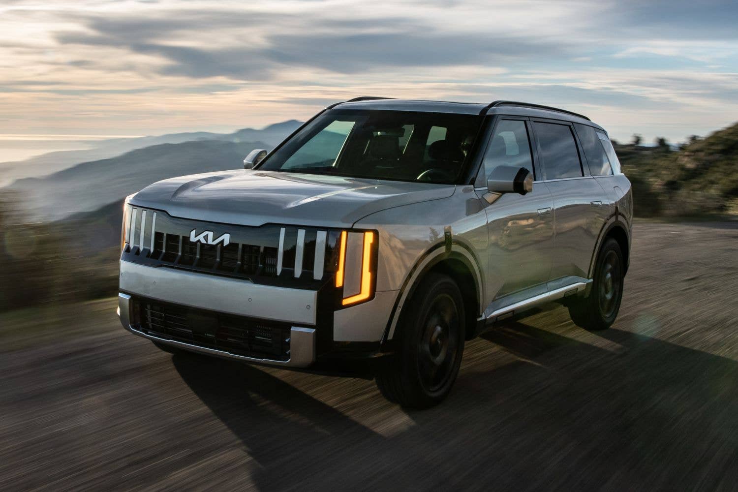2027 Kia Telluride silver front angled view