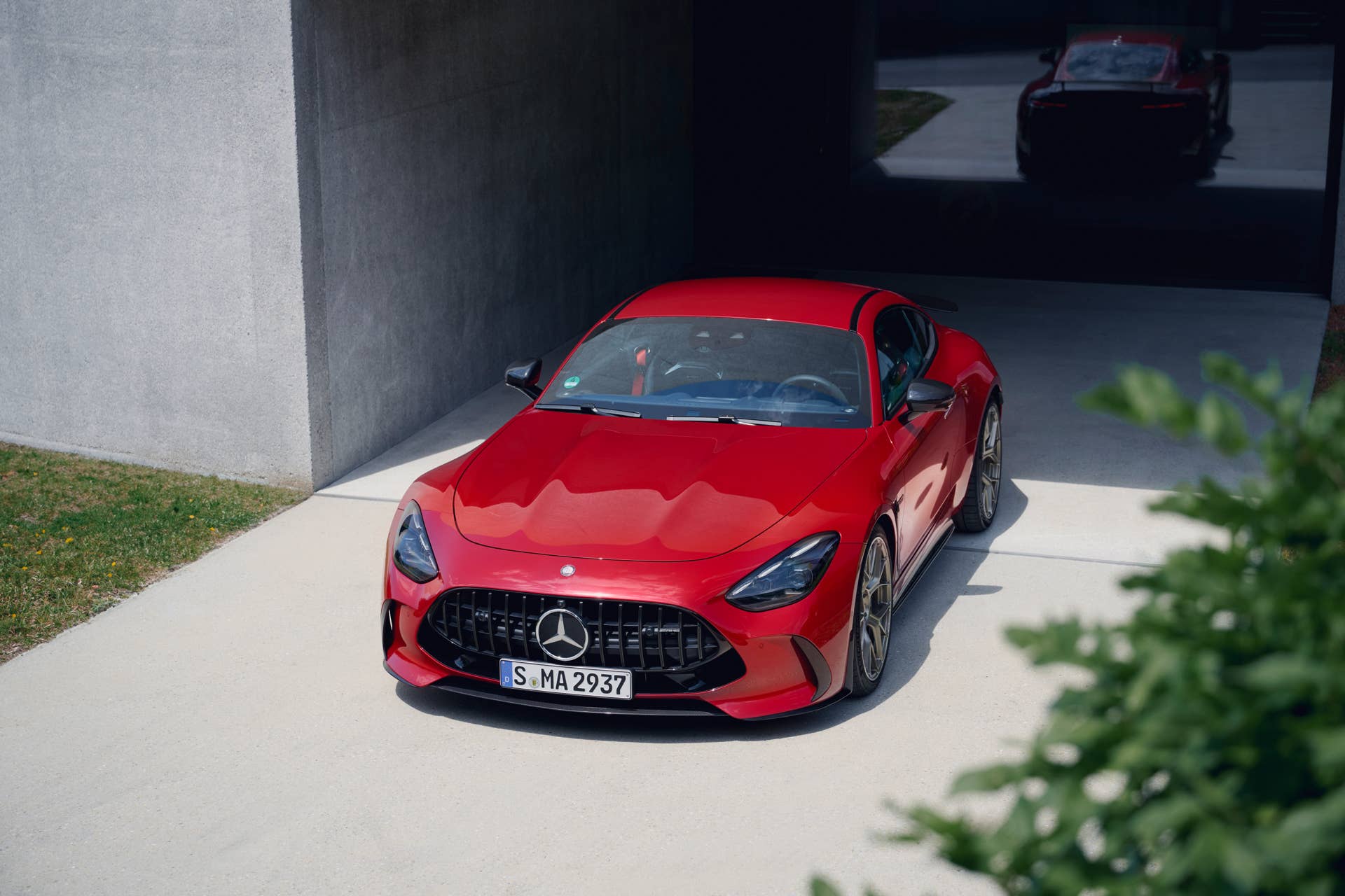 2025-2026 Mercedes AMG GT coupe