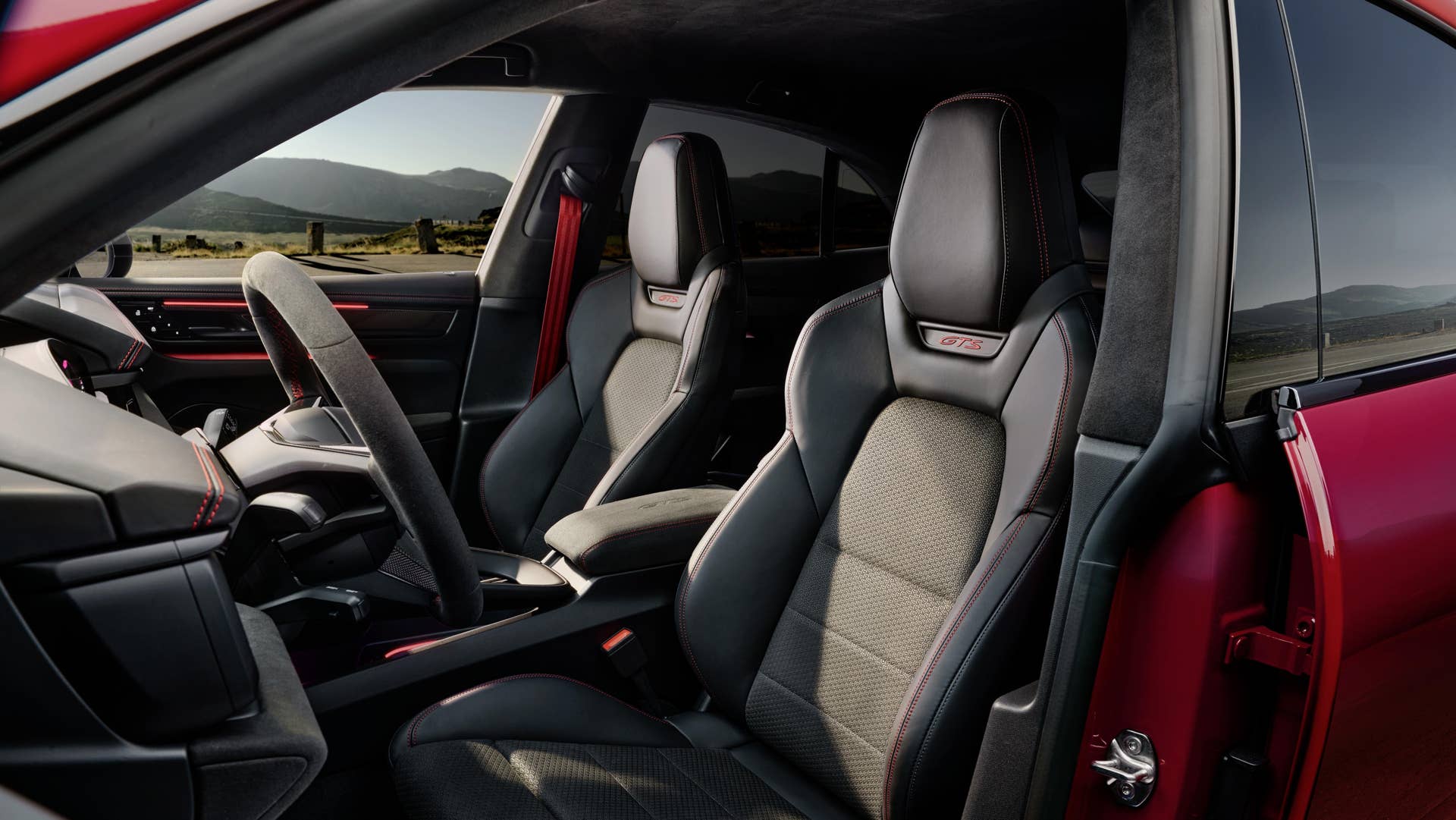 2026 Porsche Macan GTS