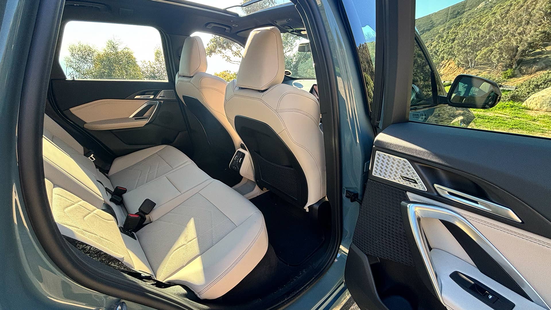 2025 BMW iX1