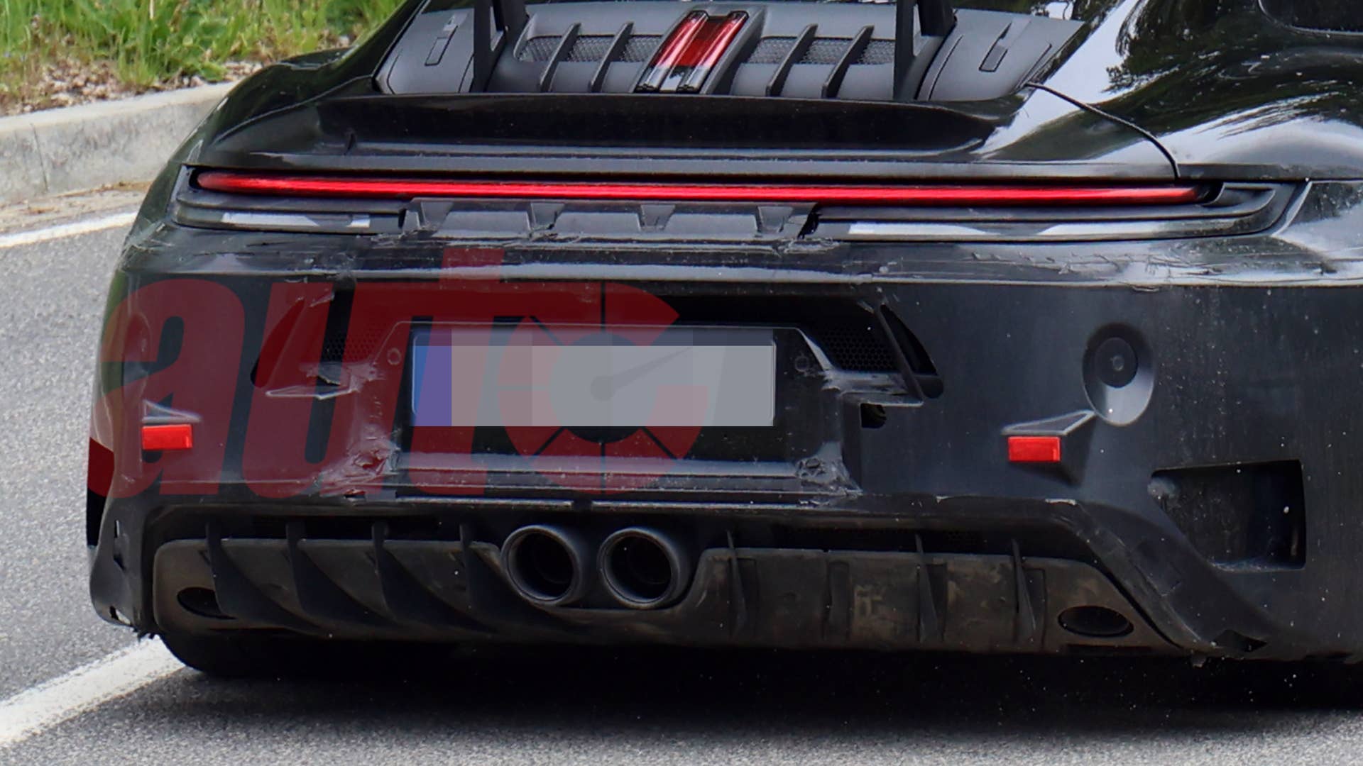 2027 992.2 Porsche 911 GT3 RS spy shot