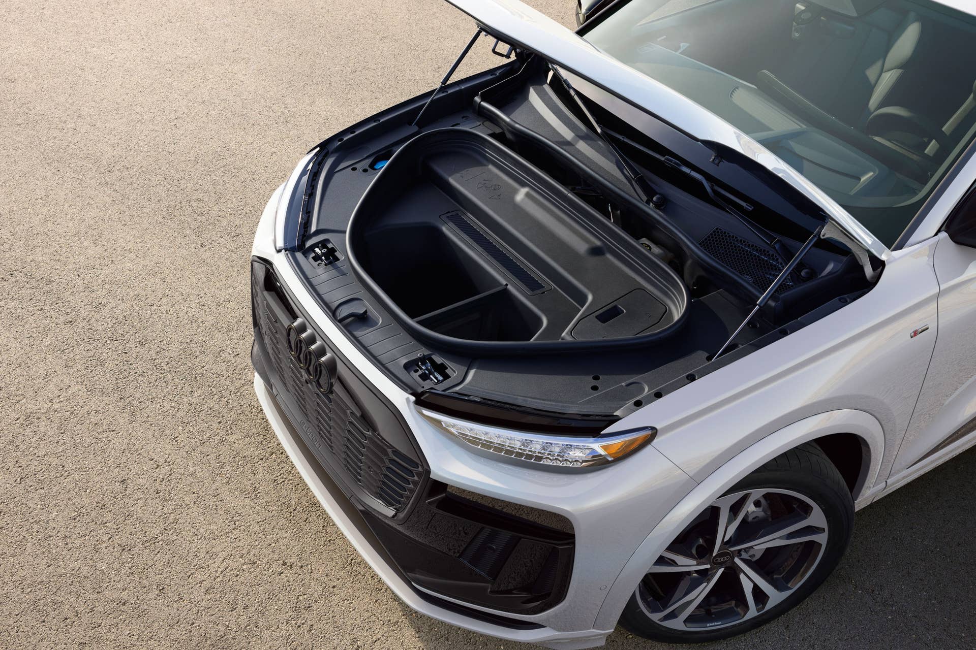 2027 Audi Q6 e-tron white frunk open