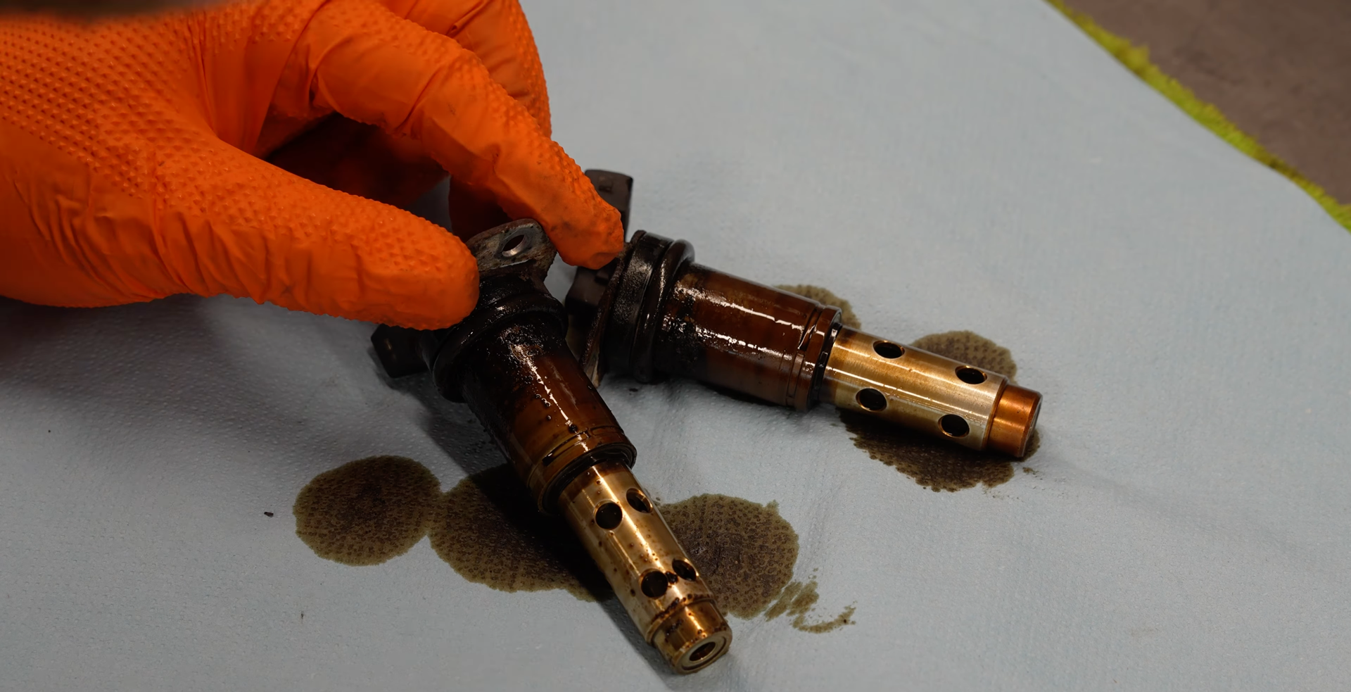 BMW N52 dirty Vanos solenoids