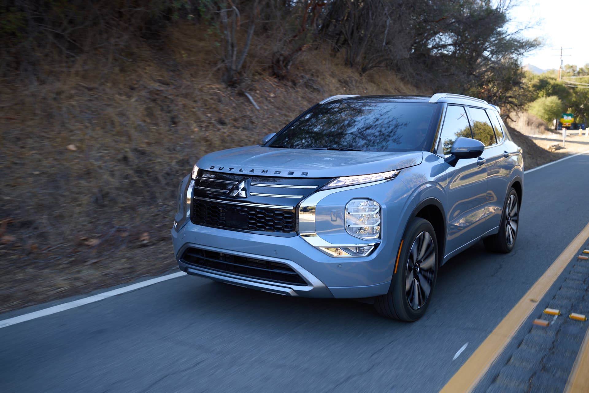 2025-2026 Mitsubishi Outlander