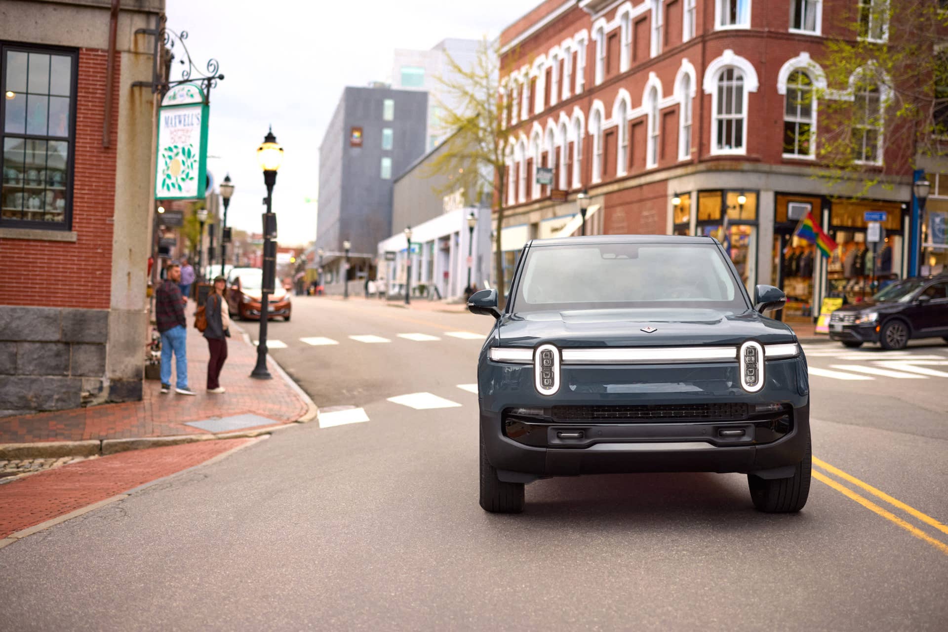 2026 Rivian R1S Review, Specs, Pricing, and Warranty - Autoblog