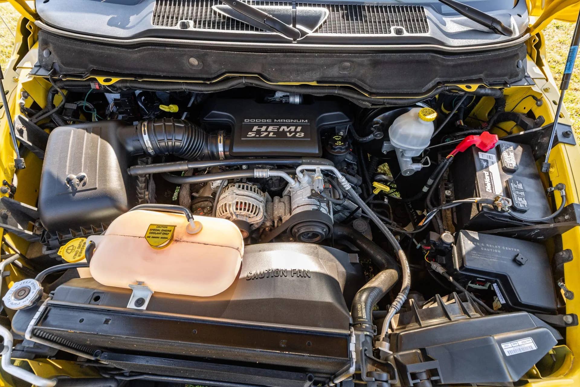 Dodge Ram 1500 Rumble Bee engine