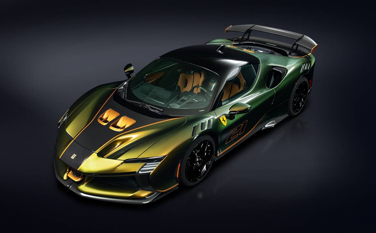 This Green Ferrari SF90 XX Looks Almost Too Lamborghini for