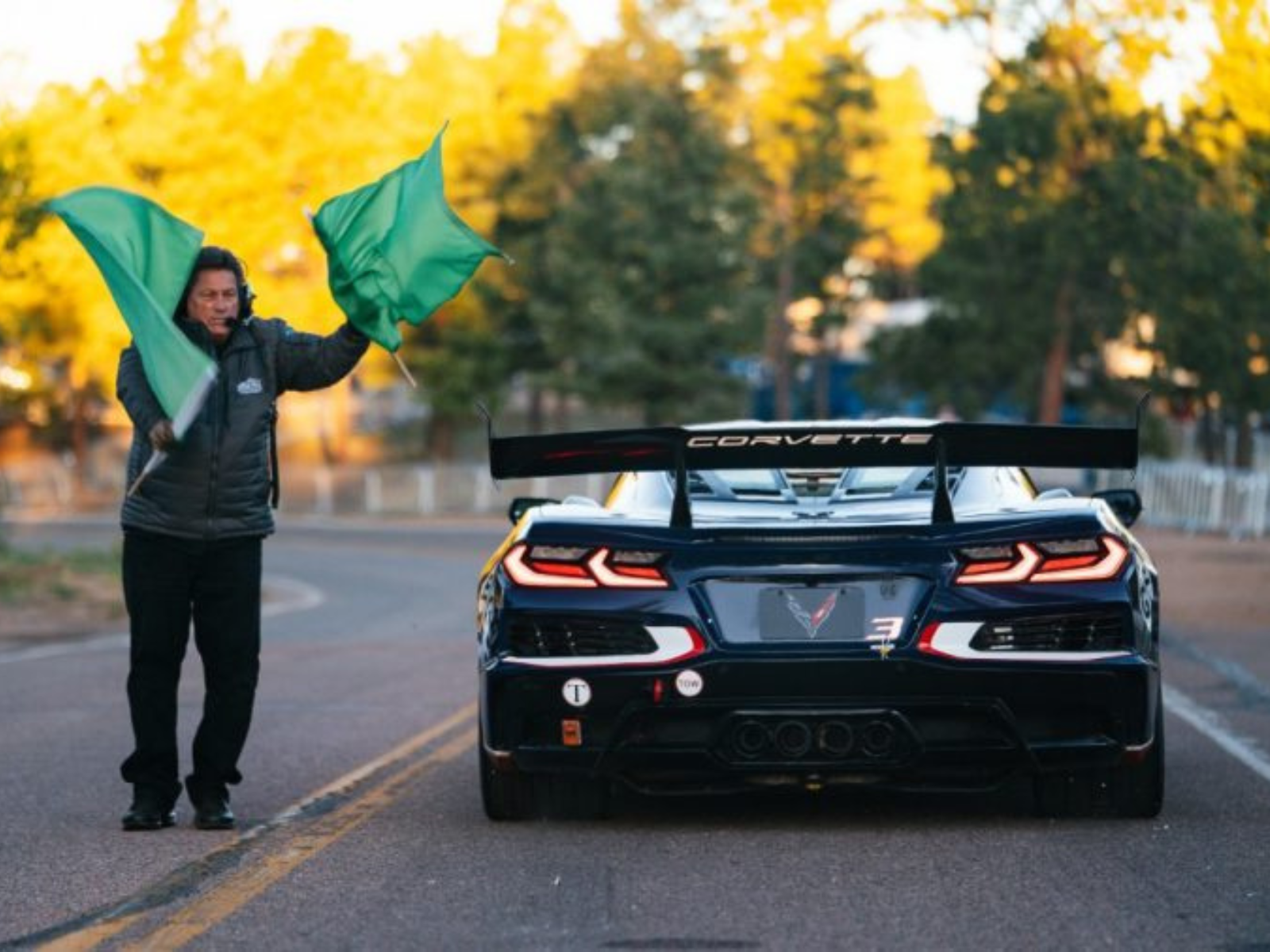 Chevrolet Corvette ZR1X Breaks Pikes Peak Hillclimb Record By Over 23 Seconds - Autoblog