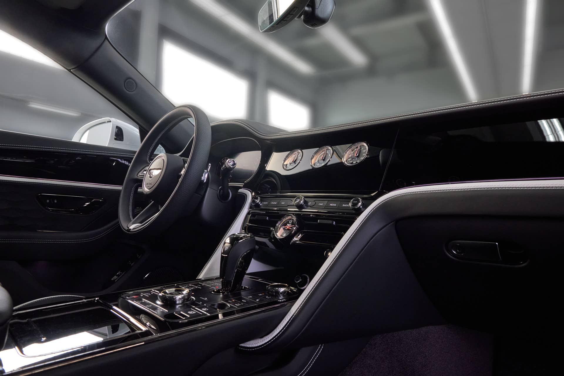 2025-2026 Bentley Flying Spur