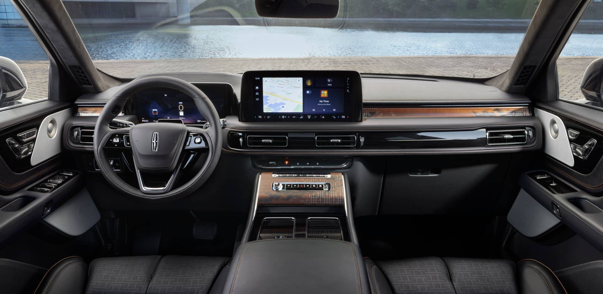 2025-2026 Lincoln Aviator