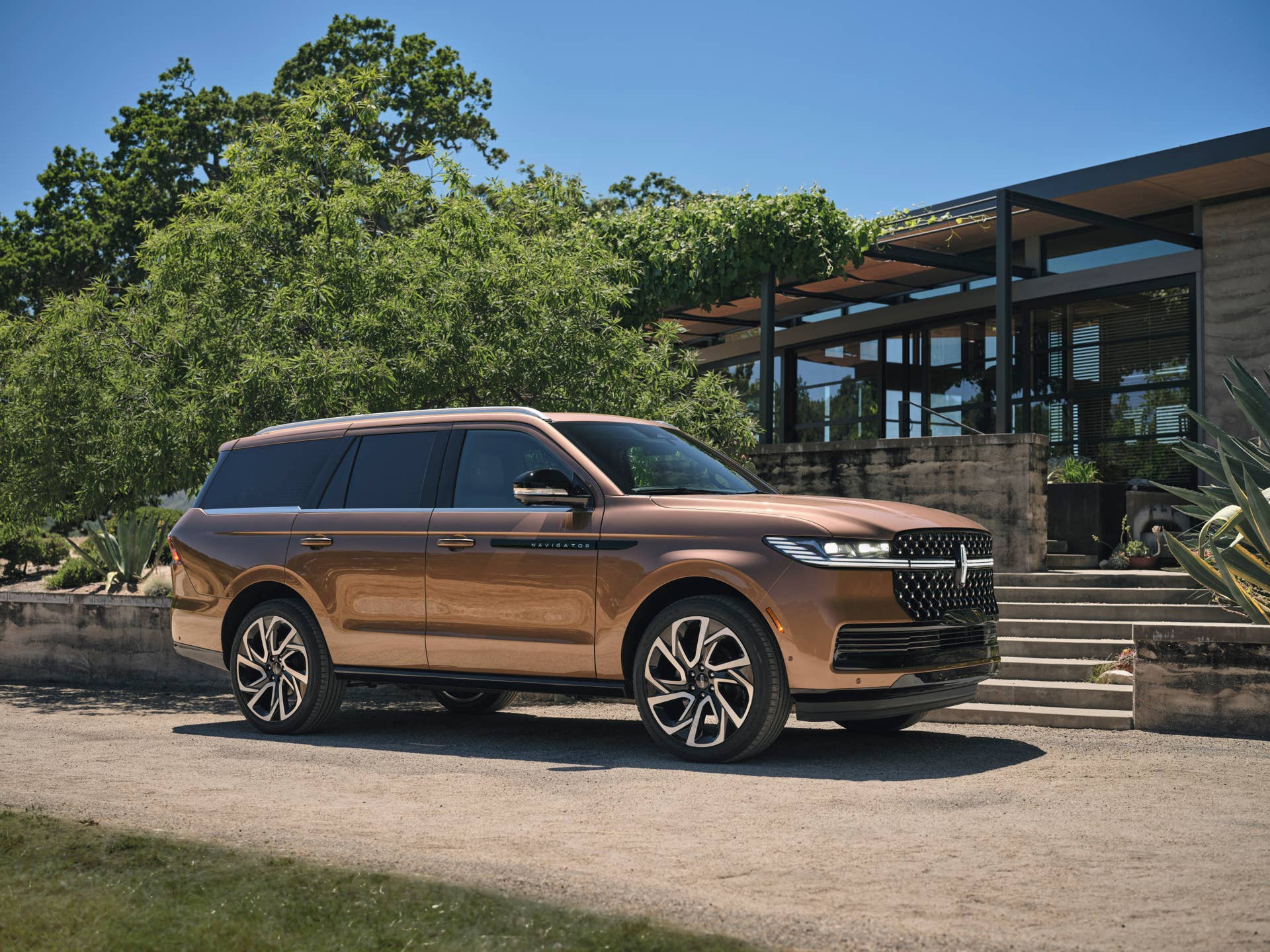 2025-2026 Lincoln Navigator