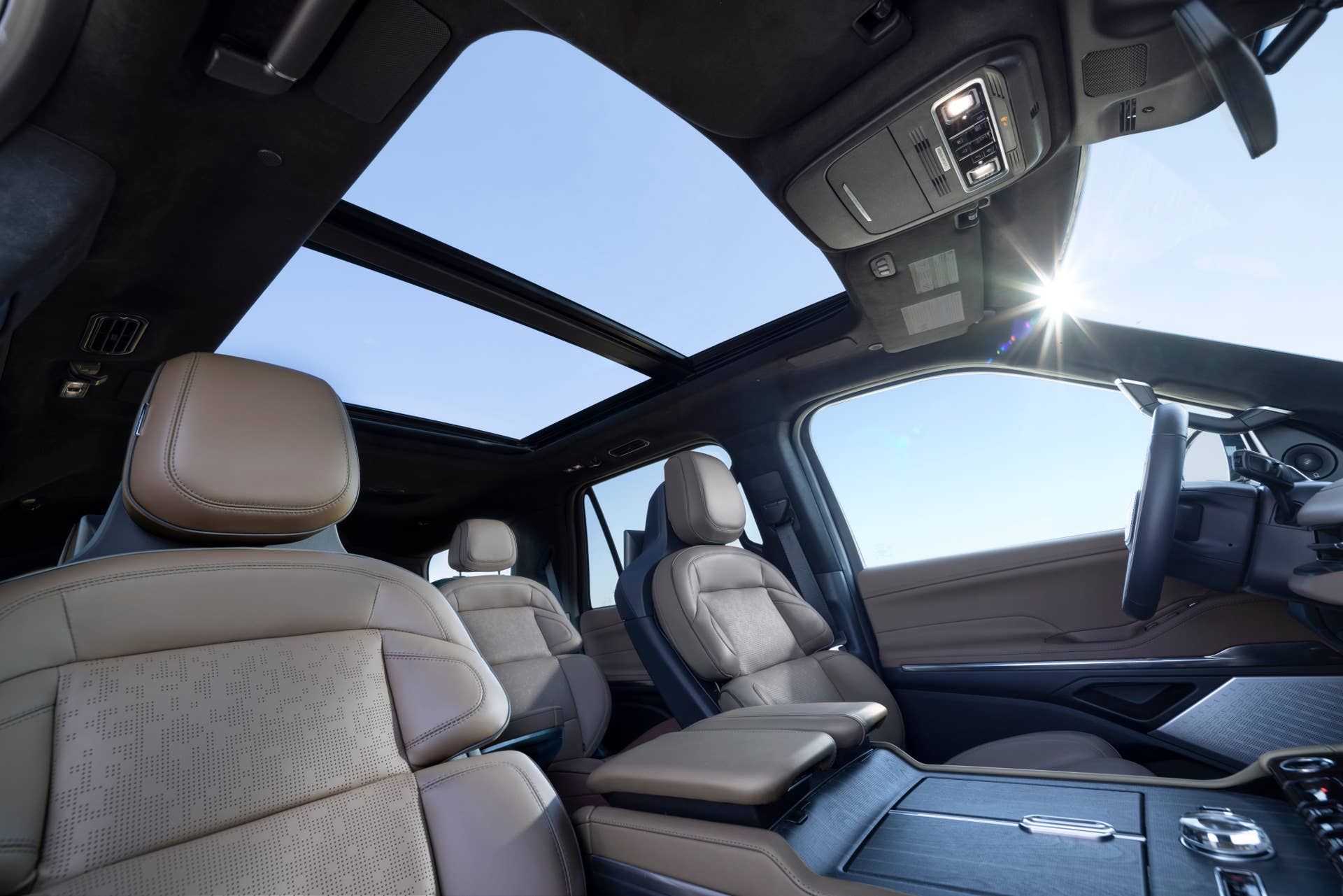 2025-2026 Lincoln Navigator