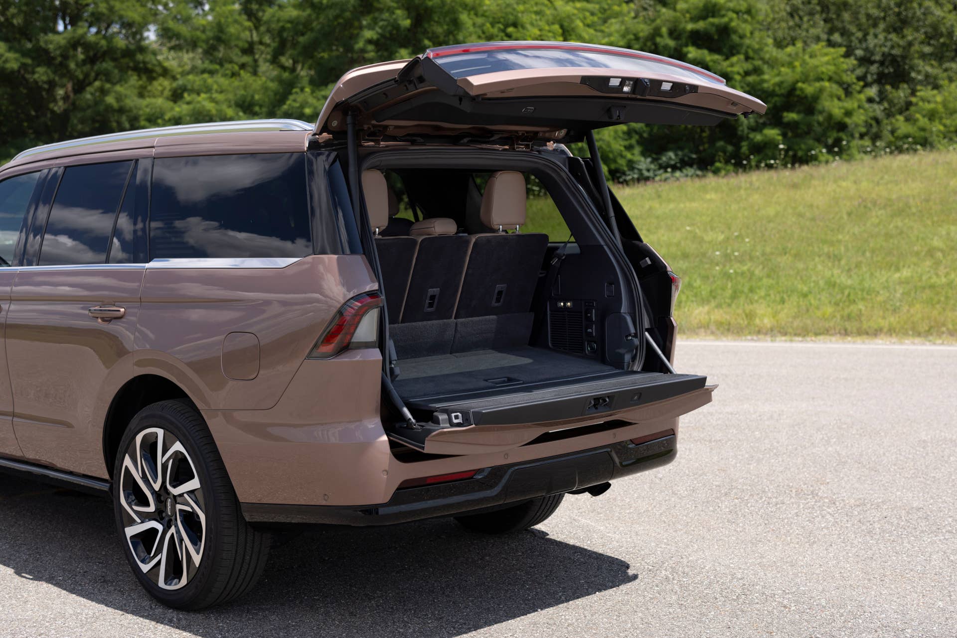 2025-2026 Lincoln Navigator