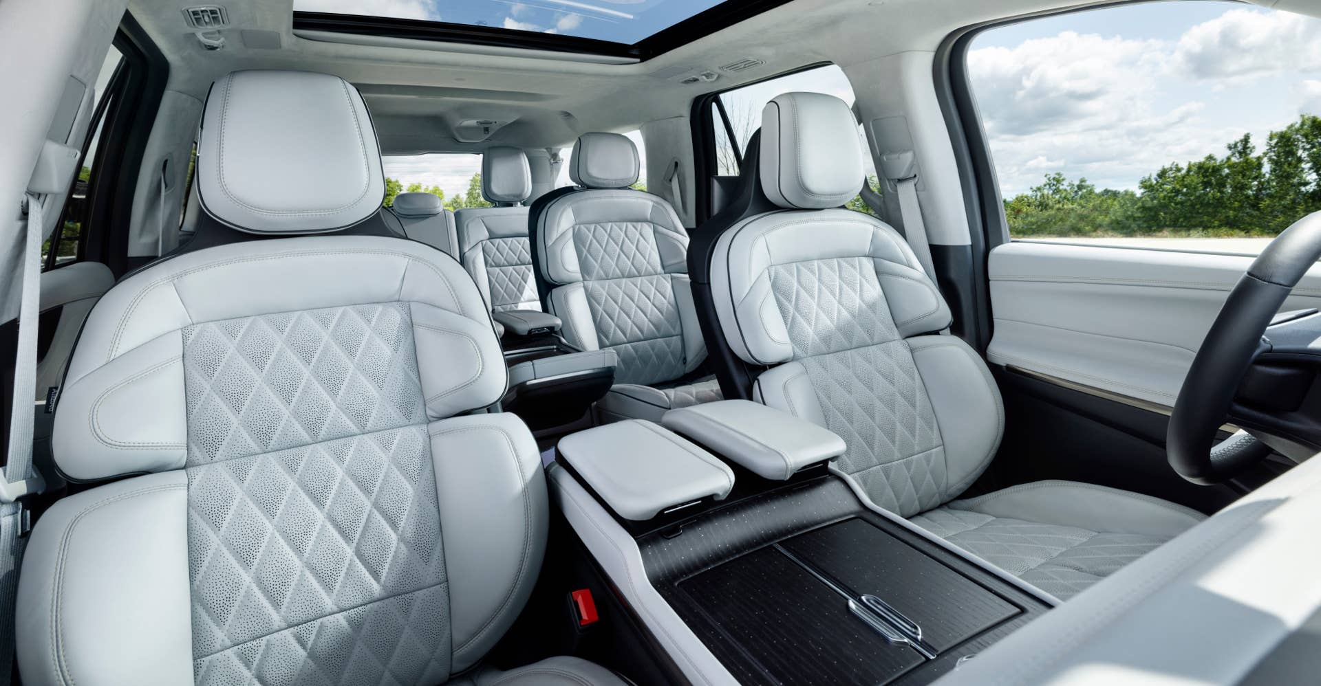 2025-2026 Lincoln Navigator