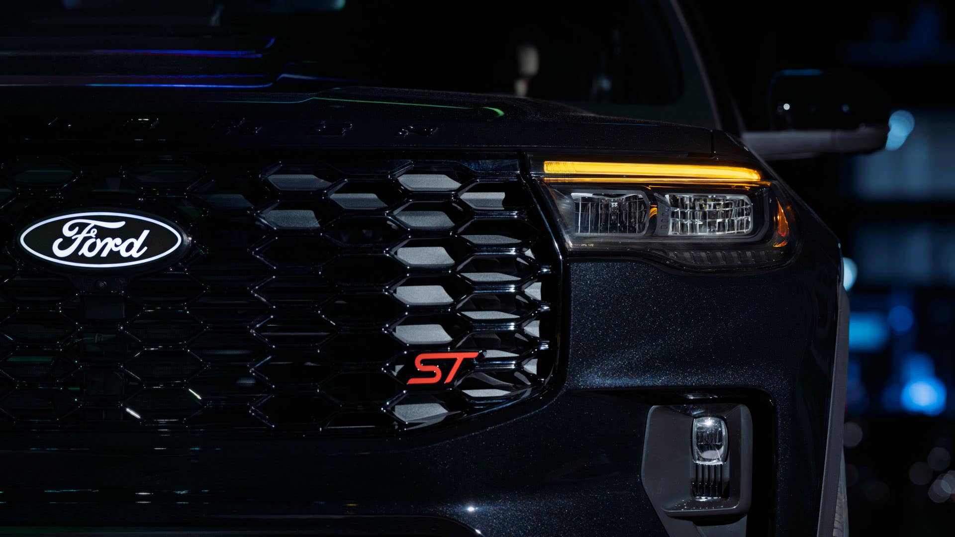 2027 Ford Explorer ST Sinister Package