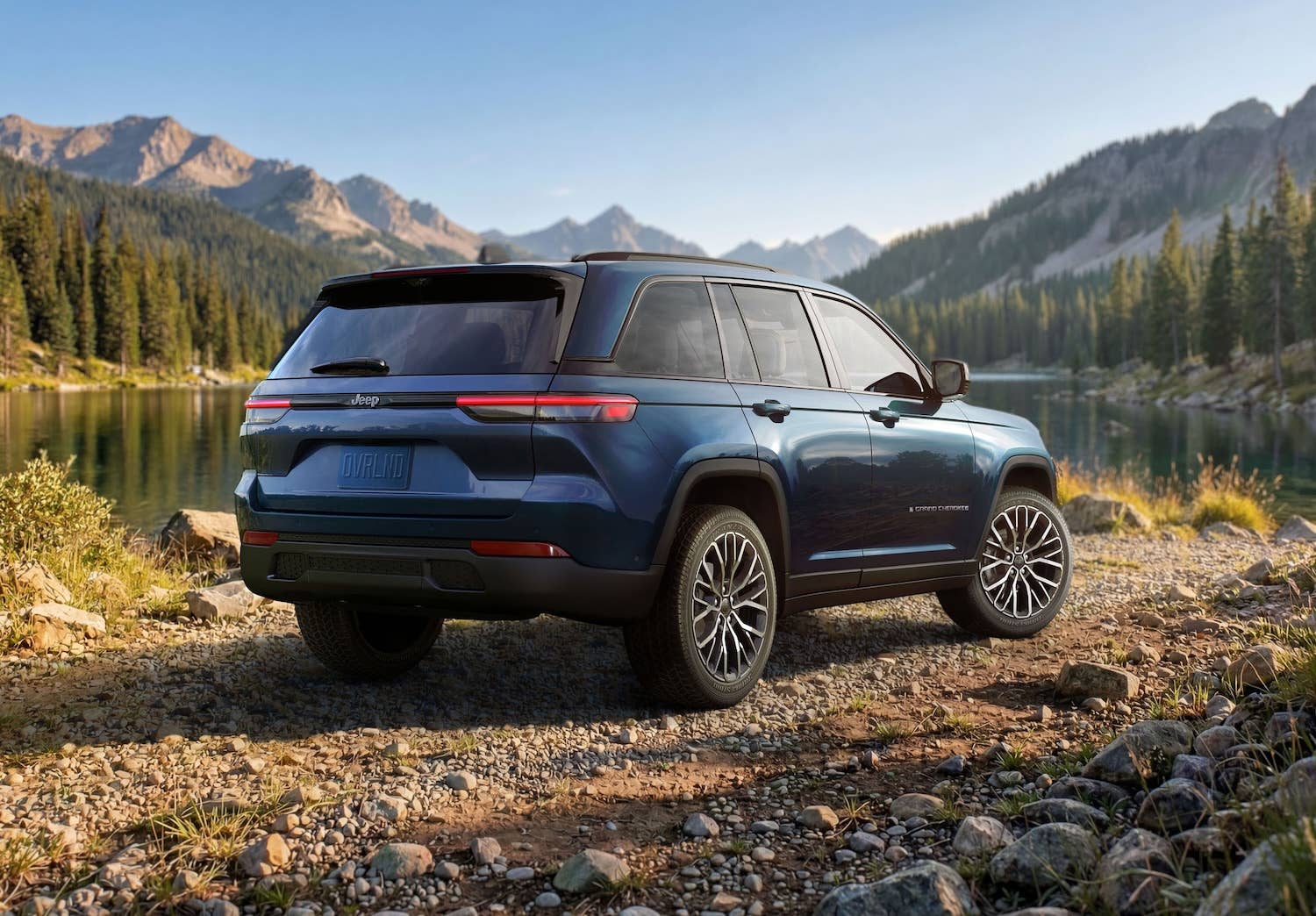 2027 Jeep® Grand Cherokee Overland in Steel Blue rear angled view