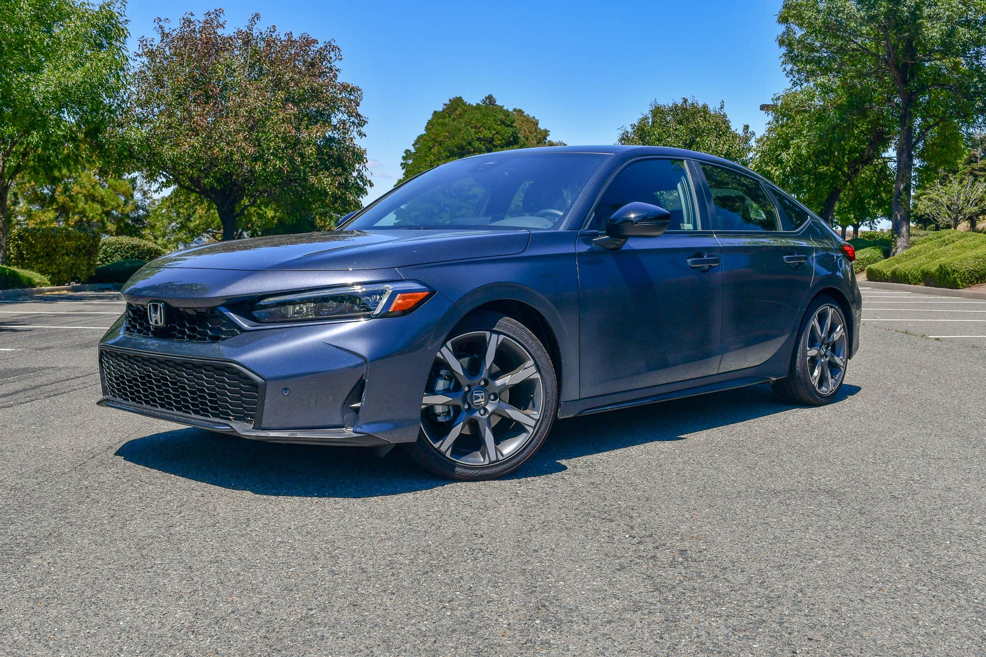 The front quarter end of the 2026 Honda Civic Hatchback Hybrid