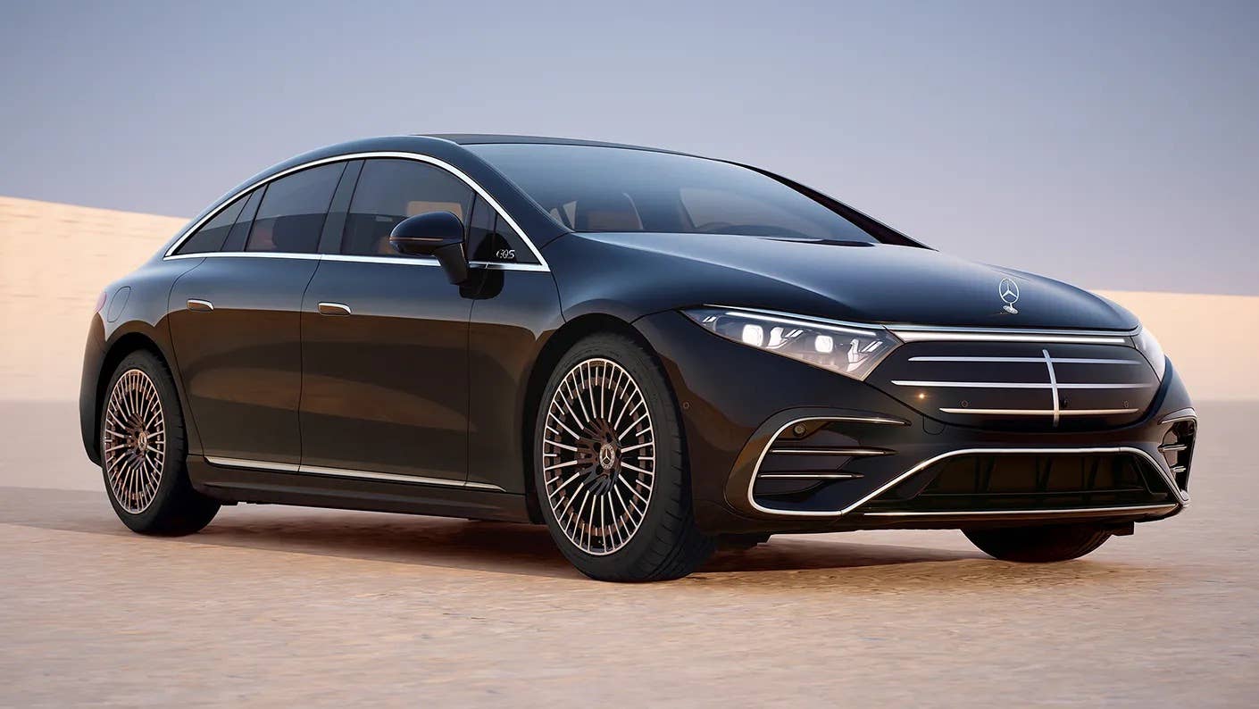 2025-2026 Mercedes-Benz EQS Sedan in black front angled view