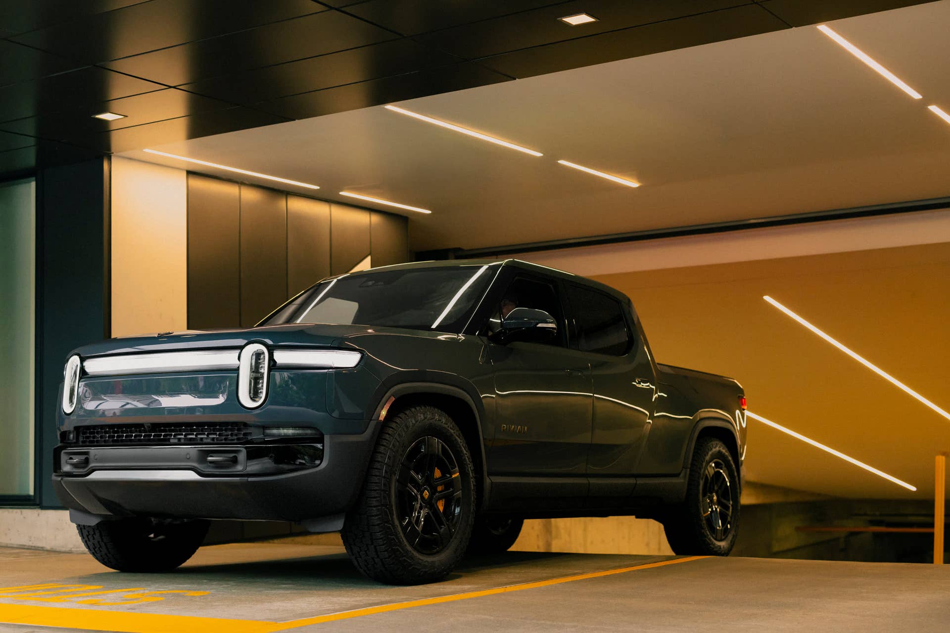 2025-2026 Rivian R1T