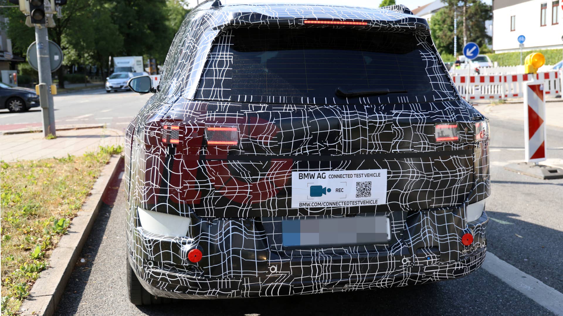 BMW’s First iX7 Spy Shots Hint At A Massive 800-HP Luxury SUV - Autoblog