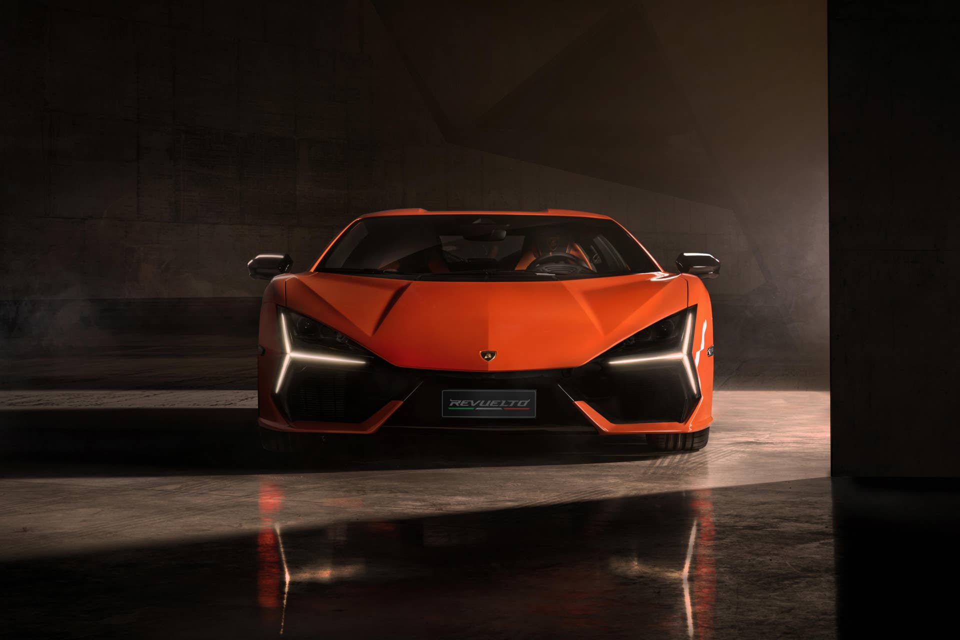 2025 Lamborghini Revuelto Review, Specs, Pricing, and Warranty