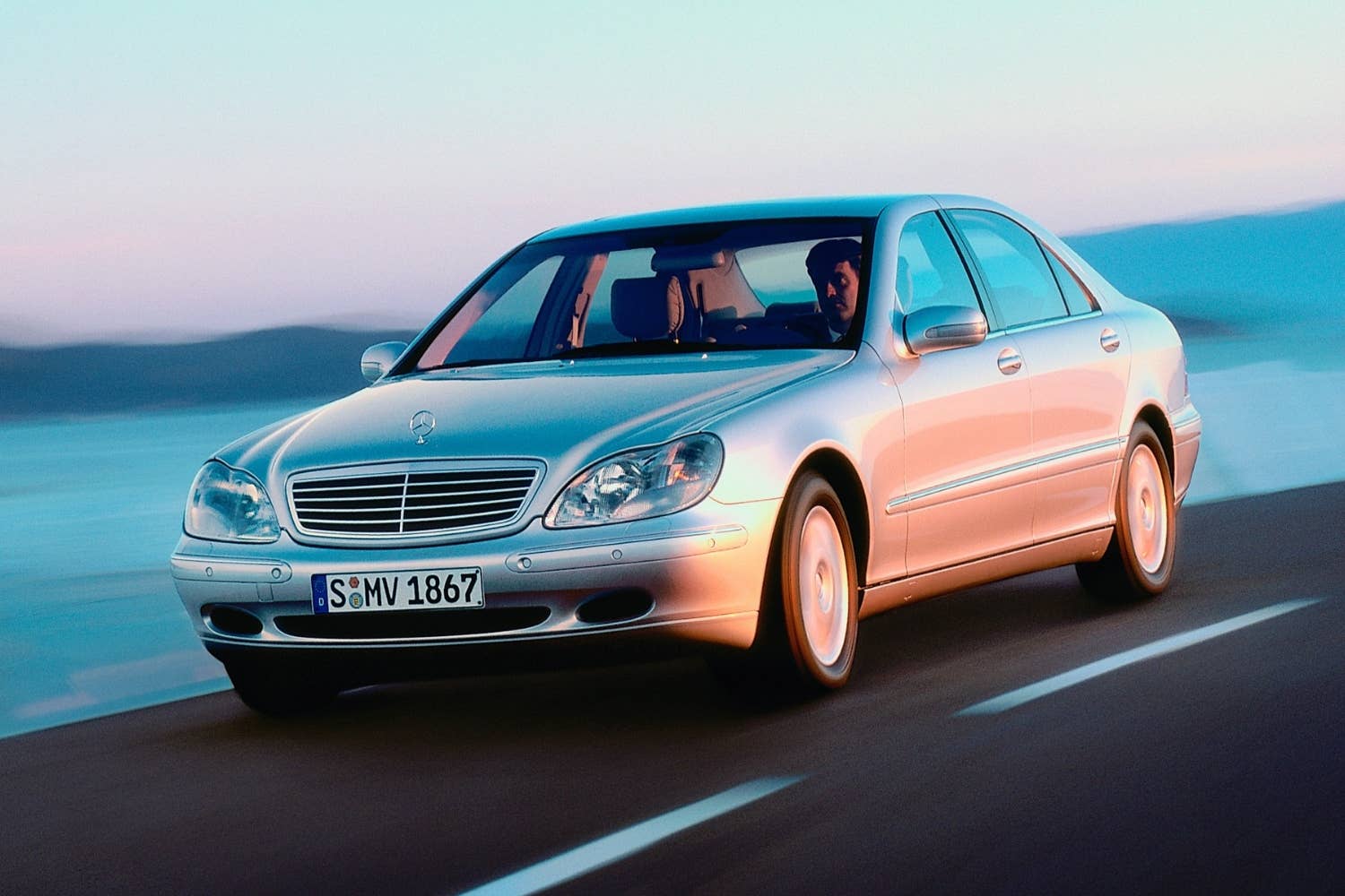 W220 Mercedes-Benz S-Class