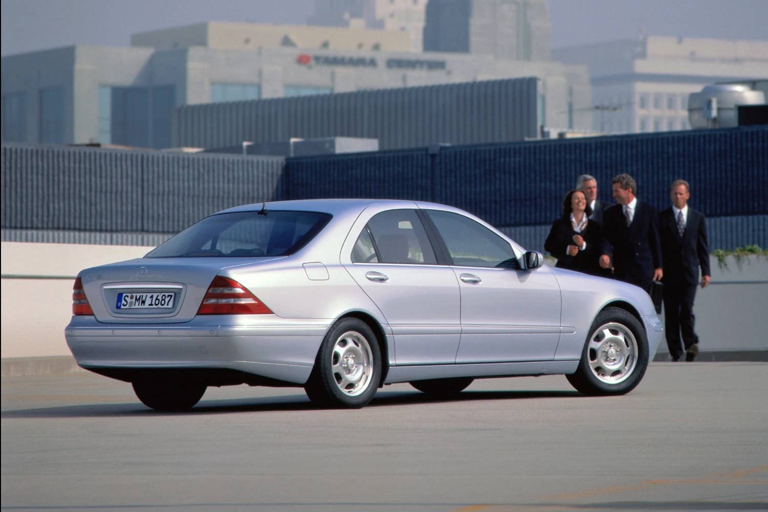 W220 Mercedes-Benz S-Class