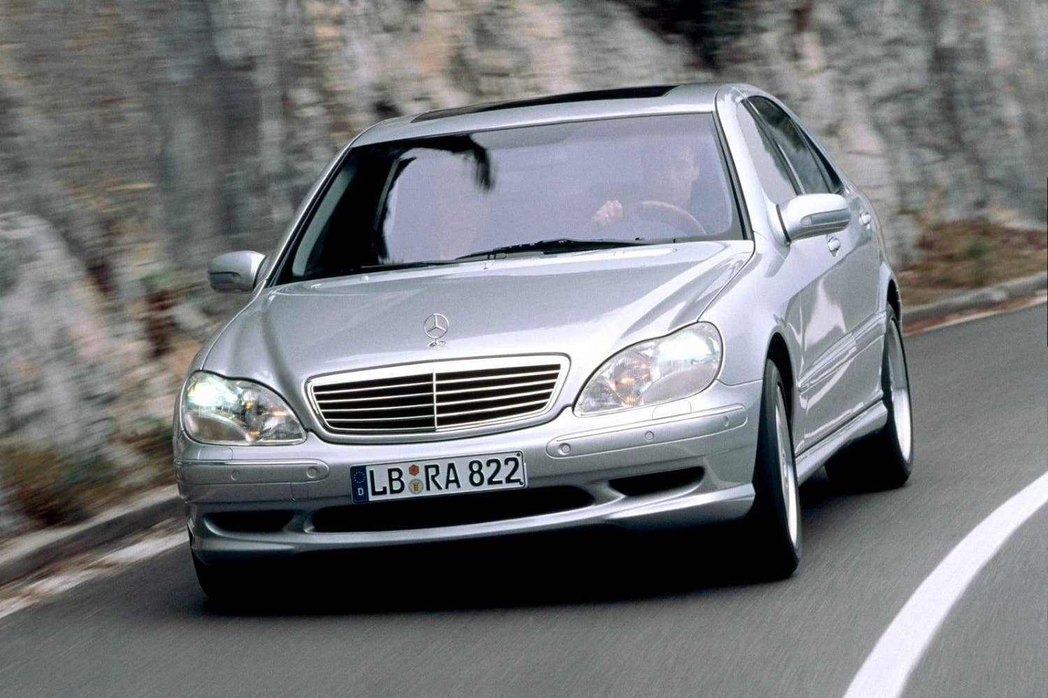 W220 Mercedes-Benz S-Class