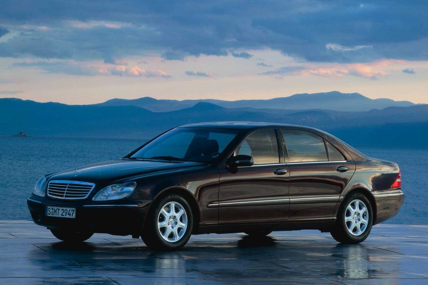 W220 Mercedes-Benz S-Class