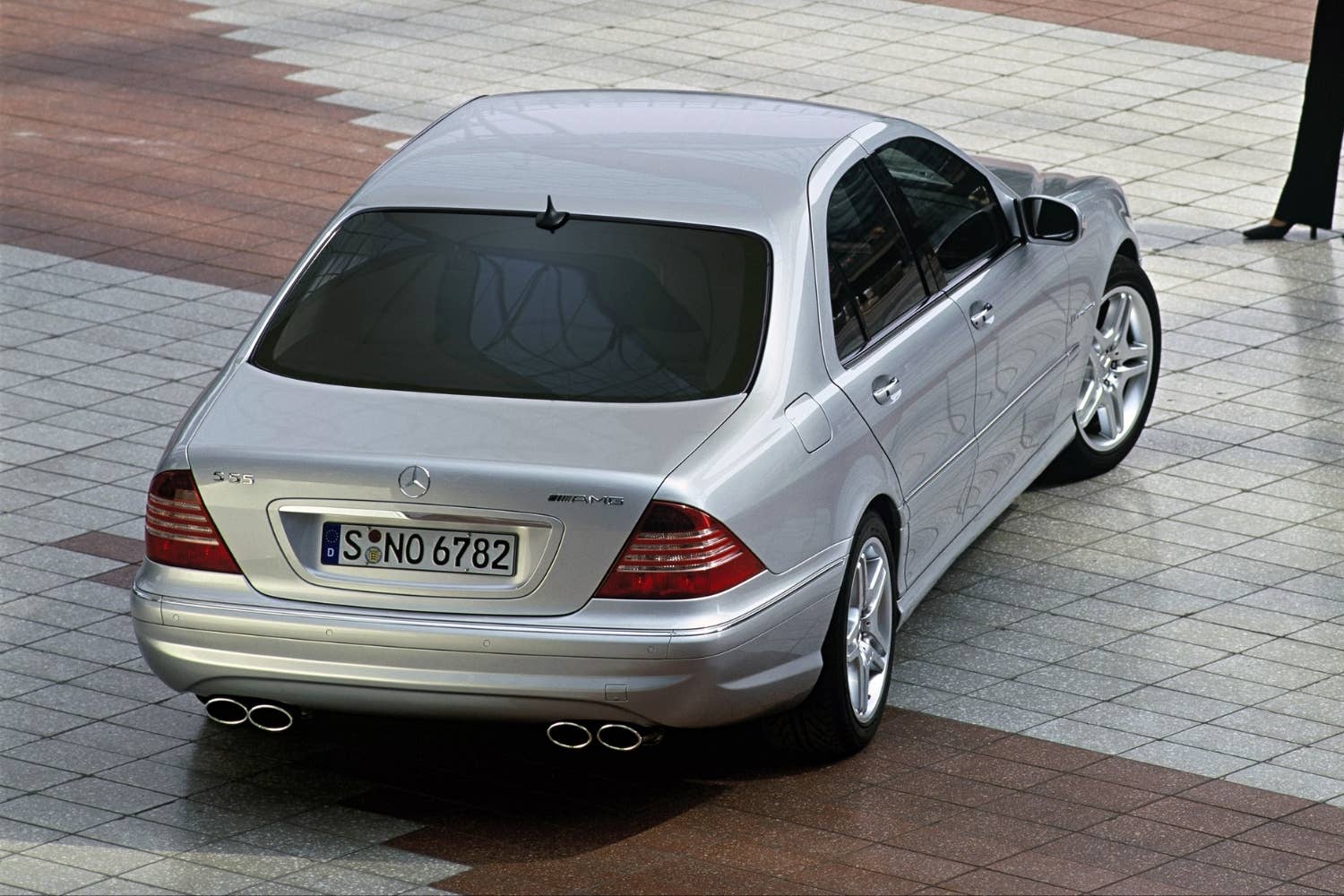 W220 Mercedes-Benz S-Class