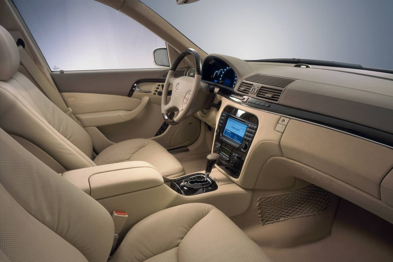 W220 Mercedes-Benz S-Class
