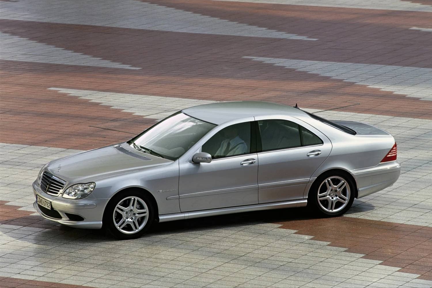 W220 Mercedes-Benz S-Class