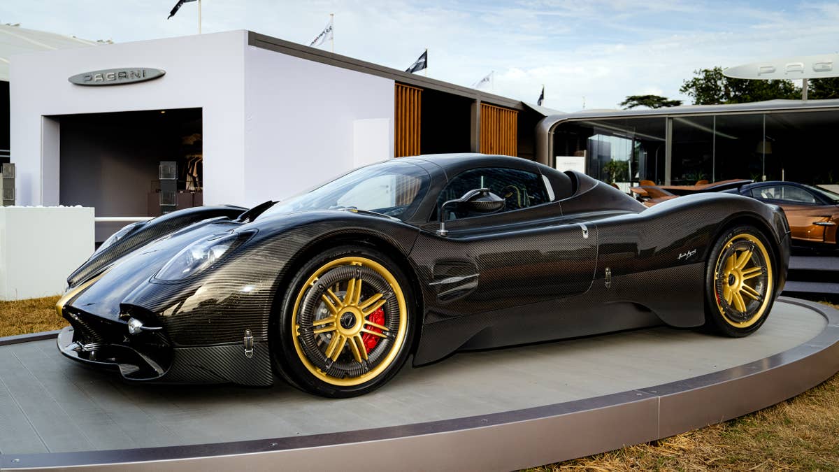 pirelli-p-zero-trofeo-rs-tires-on-a-pagani-utopia-roadster.jpg?profile=rss