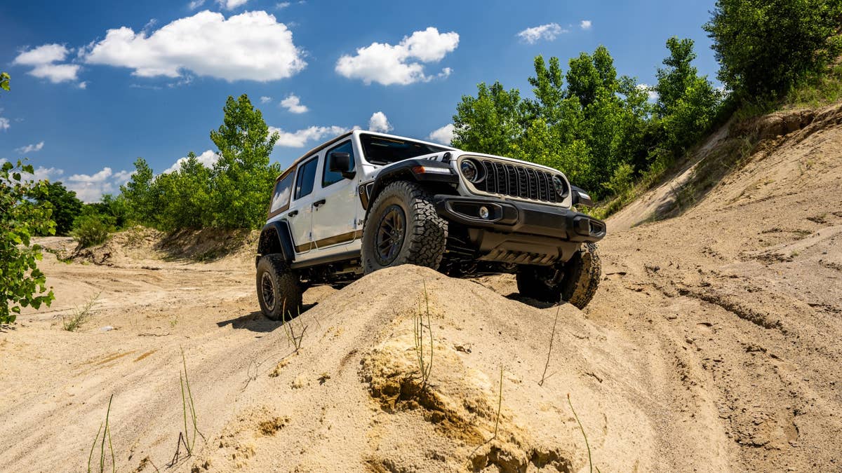 the-2027-jeep-wrangler-laredo-rock-crawling-on-the-trail.jpg?profile=rss